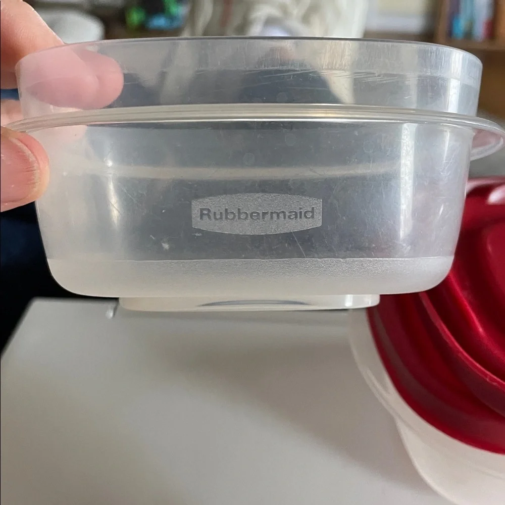 3 small Rubbermaid Red/Burgundy Storage Containers w/ lids 6pcs total